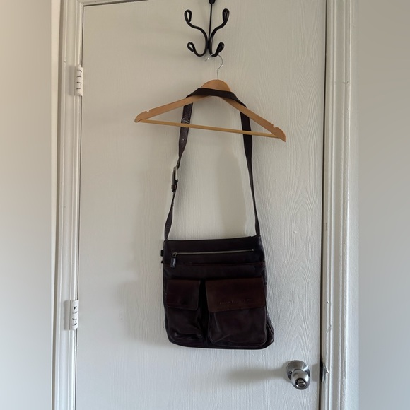 Fossil Genuine Leather Shoulder Bag Brown Adjustable Strap with Front Pockets - Picture 1 of 8